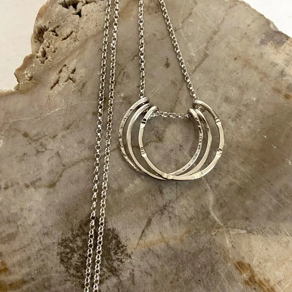 Sterling Silver 925 Triple Horseshoe Pendant Necklace 18